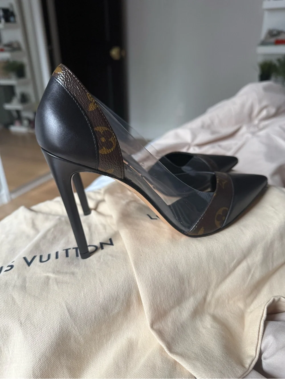 Louis vuitton Black Leather Pointed Toe Stiletto Pumps with Brown Monogram Strap